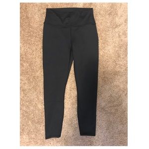 Brand NEW fabletics capri leggings